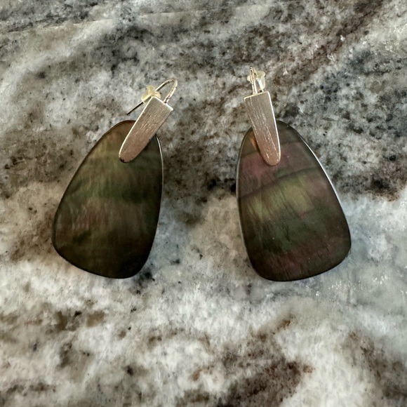 Kendra Scott Marty earrings black mother of pearl with silver - Picture 6 of 6